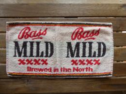 Serviette De Bar Bass Mild Brewed In The North - Company Logo Napkins