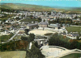 19 - Egletons - Vue Générale Aérienne - Groupe Albert Thomas Et Le Stade - Carte Dentelée - CPSM Grand Format - Voir Sca - Egletons