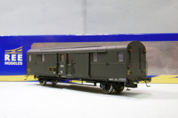 REE - Fourgon OCEM 32 Ouest SNCF Avec Feux ép. III Réf. VB-317 Neuf NBO HO 1/87 - Scompartimento Viaggiatori