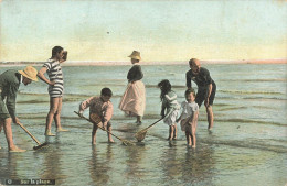 Mode , Maillot De Bain * CPA 1908 * Sur La Plage * Baigneurs Enfants - Mode