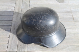 Casque De La Luftschutz Fin De Guerre - Cascos