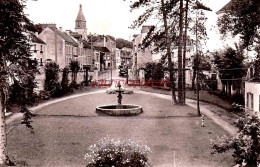 CPSM SEPTEUIL - PLACE DU PAVE - Septeuil