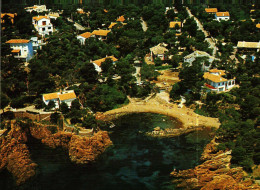 CPM   (83)      BOULOURIS   Vue Aérienne Sur La Plage De Santa Lucia - Boulouris