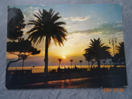 LA MEDITERRANEE COUCHER DU SOLEIL SUR LA CORNICHE - Andere