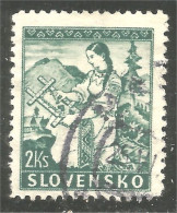 810 Slovensko Slovakia 1939 Textile Embroidery Dentelle Broderie (SLK-40) - Textiles