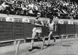 CPSM - Carte Postale Ancienne - Athétisme Coureurs Professionnels. (animation). - Athlétisme