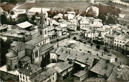 69* LE BOIS D OINGT  Place De La Liberation  CPSM (9x14cm)          RL26,1182 - Le Bois D'Oingt