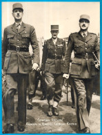 PHOTO Photographie éditée, Le Général De GAULLE, LECLERC, KOENIG...** Généraux Militaria - Non Classificati