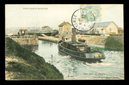 60 Oise Pont Saint Maxence Remorqueur " C.F.R. Normand " Dans L ' Ecluse De Sarron - Rimorchiatori