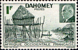 Dahomey Poste N* Yv:149/150 Philippe Pétain & Village Lacustre (Trace De Charnière) - Ungebraucht
