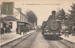 BEAUREPAIRE  La Gare P.L.M. ( Train En Gare ) - Beaurepaire