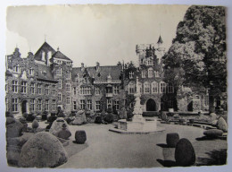 BELGIQUE - BRABANT FLAMAND - LENNIK - Château De Gaesbeek - La Cour D'Honneur - Lennik