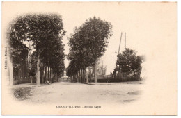 Oise , Grandvilliers , Avenue Saget - Grandvilliers