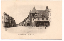 Oise , Grandvilliers , Rue D'Aumale - Grandvilliers