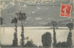 73 - AIGUEBELETTE - LE LAC ET LE VILLAGE - Aiguebelle