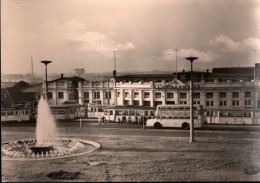 ! DDR S/w Ansichtskarte Rostock, Hauptbahnhof, Straßenbahn, Tram - Rostock