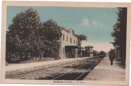 26-  DONZERE -  La Gare   Ed  Depé      -CPA - Donzère