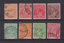 AUSTRALIA    King  George  V     8  Various  Stamps       USED - Gebruikt