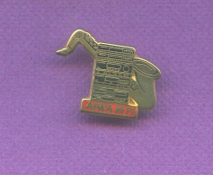 Rare Pins Musique Saxophone Aiwa Hifi Arthus Bertrand Q799 - Arthus Bertrand