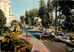 Automobiles - Cannes - La Croisette Et Les Jardins - 2CV - Carte Dentelée - CPSM Grand Format - Voir Scans Recto-Verso - PKW