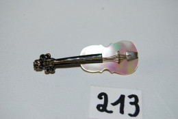 C213 Bijou - Broche Violon - Couleur Nacre - Brooches