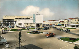 Automobiles - Royan - Le Rond-Point De La Poste Et La Rue De La République - CPSM Format CPA - Colorisée - Carte Neuve - - PKW