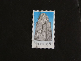 IRLANDE IRELAND EIRE YT 746 OBLITERE - CHASSE CONIQUE BLEUE DE SAINT PATRICK - Oblitérés