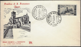 Italie 1955 Y&T 696 Sur FDC. 700 Ans De La Basilique Saint-François, Assise - Churches & Cathedrals