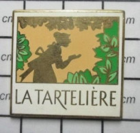 AB2 Pin's Pins / Beau Et Rare / ARTHUS BERTRAND / Grand Pin's LA TARTELIERE - Arthus Bertrand