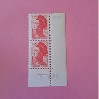 N°2319 Type Liberté 2.10 F. Rouge Paire Verticale - 18.09.84 - Neuf ** - 1980-1989