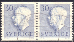 840 Sweden 1951 Gustav VI Adolph 30o Bleu Paire (SWE-322) - Usati