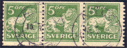 840 Sweden Lion Arms 5o Vert Green Bande De 3 Strip Of 3 (SWE-106) - Used Stamps
