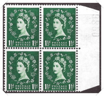 QEII Pre Decimal Wilding Definitive 1 1/2d Block Of 4 Unmounted Mint Hrd2a - Ungebraucht