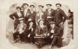 Feurs ? - Carte Photo - Groupe D'hommes - Conscrits - Feurs