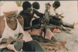 42412 - Tansania - Makonde Handcarvers At Work - 1978 - Tanzanie