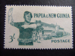 52 PAPUA NEW GUINEA / PAPOUASIE / NUEVA GUINEA / 1958 - 1964 AGENTE DE POLICIA YVERT 36 MNH - Papouasie-Nouvelle-Guinée