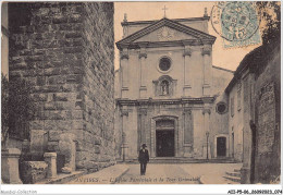 AIIP5-06-0513 - ANTIBES - L'eglise Paroissiale Et La Tour Grimaldi - Antibes