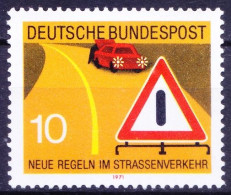 Germany 1971 MNH, Roadsafety, Vehicles Use Warning Lights Triangle - Accidents & Road Safety