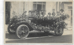 TRANSPORTS. CARTE PHOTOS  VOITURE A IDENTIFIER  DIM 140 X 90. CARNAVAL FLEURI - PKW