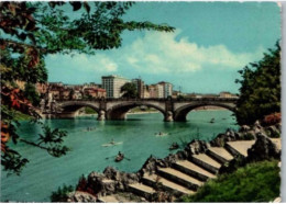 TORINO. -  TURIN. -  Promenade Le Long Du Fleuve Po Et Le Gratte-ciel Du Cours Cairoli - Pontes