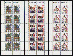 2139-2141 Sehenswürdigkeiten 10+110+300 Pf (0,05+0,56+1,53), 10er-Bogen-Satz ** - 2001-2010