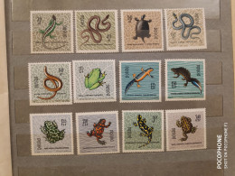 1963	Poland	Snakes Frogs (F88) - Unused Stamps