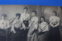 Dames Uit De Bourgeoisie Mode Kleding Kapsel Coiffure Fotokaart Aan Augusta - Elsene - Ixelles