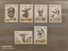1981	Poland	Animals Birds (F88) - Unused Stamps