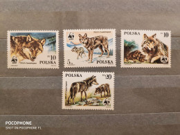 1985	Poland	Wolves (F88) - Unused Stamps