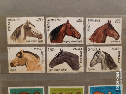 1970	Romania	Horses (F88) - Neufs