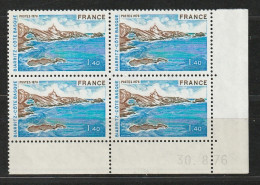 Coin Daté Bloc De 4 Timbres. Série Touristique Biarritz, Côte Basque 1976 N° 1903 Neufs** - 1970-1979