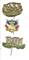 Lot De Trois Broches Insignes Militaires" Vive La Classe 1933 , BON Pour Le Service , R.f " - Andere & Zonder Classificatie