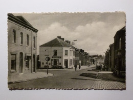 ERQUELINNES (Belgique) - Rue Albert Ier - Enseigne BOULE D'OR - Cycliste - Pompe à Essence ESSO - Erquelinnes