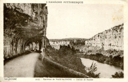 CPA - VALS-LES-BAINS (ENV.)   - DEFILE DE RUOMS - Ruoms